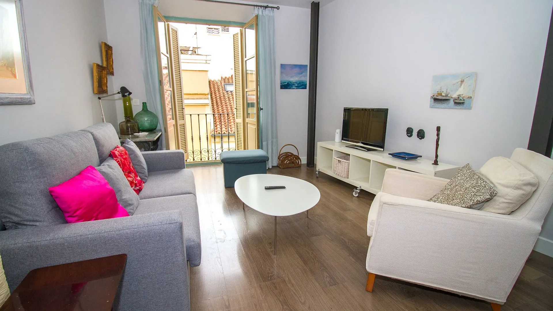 Adorable Apartment Ollerias Malaga