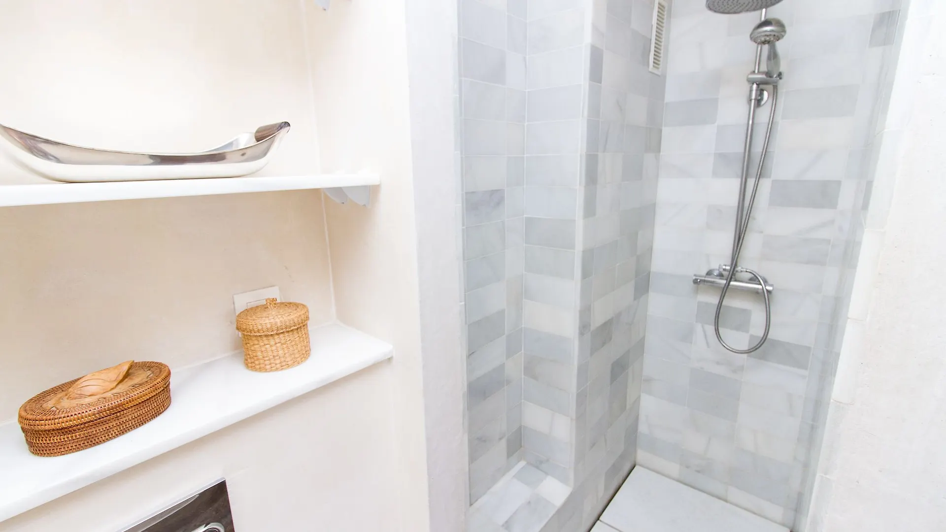 Adorable Apartment Ollerias Malaga 0*,